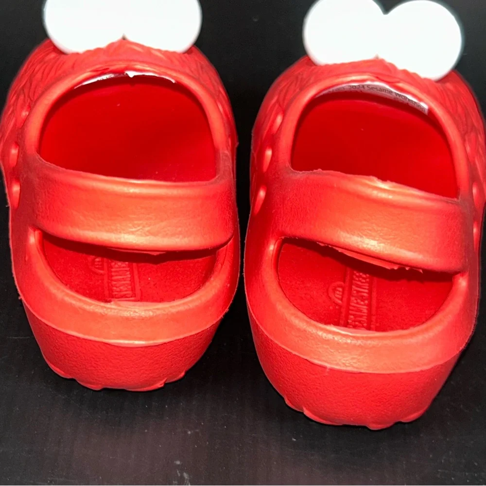 Sesame Street Red Elmo Slippers 4T‎
